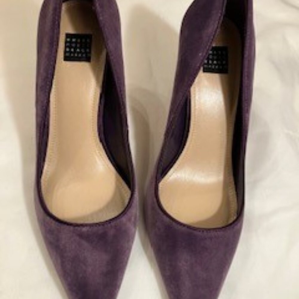 White Houe Black Market Emma Deep Amethyst Suede Pump Size 7.5